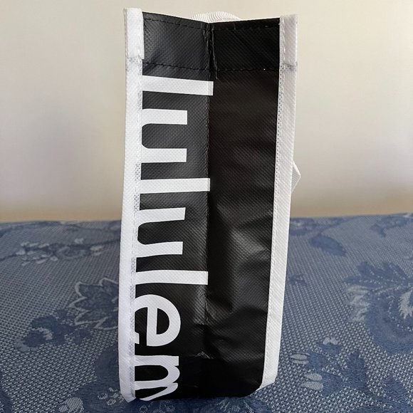 Lululemon white & black small reusable tote bag - Picture 2 of 6